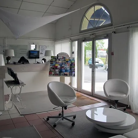 Hotel Kyriad Saintes