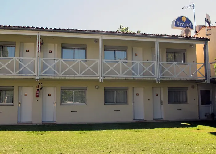 Kyriad Hotel Saintes