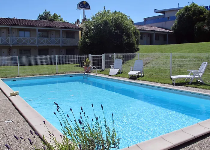 Kyriad Hotel Saintes